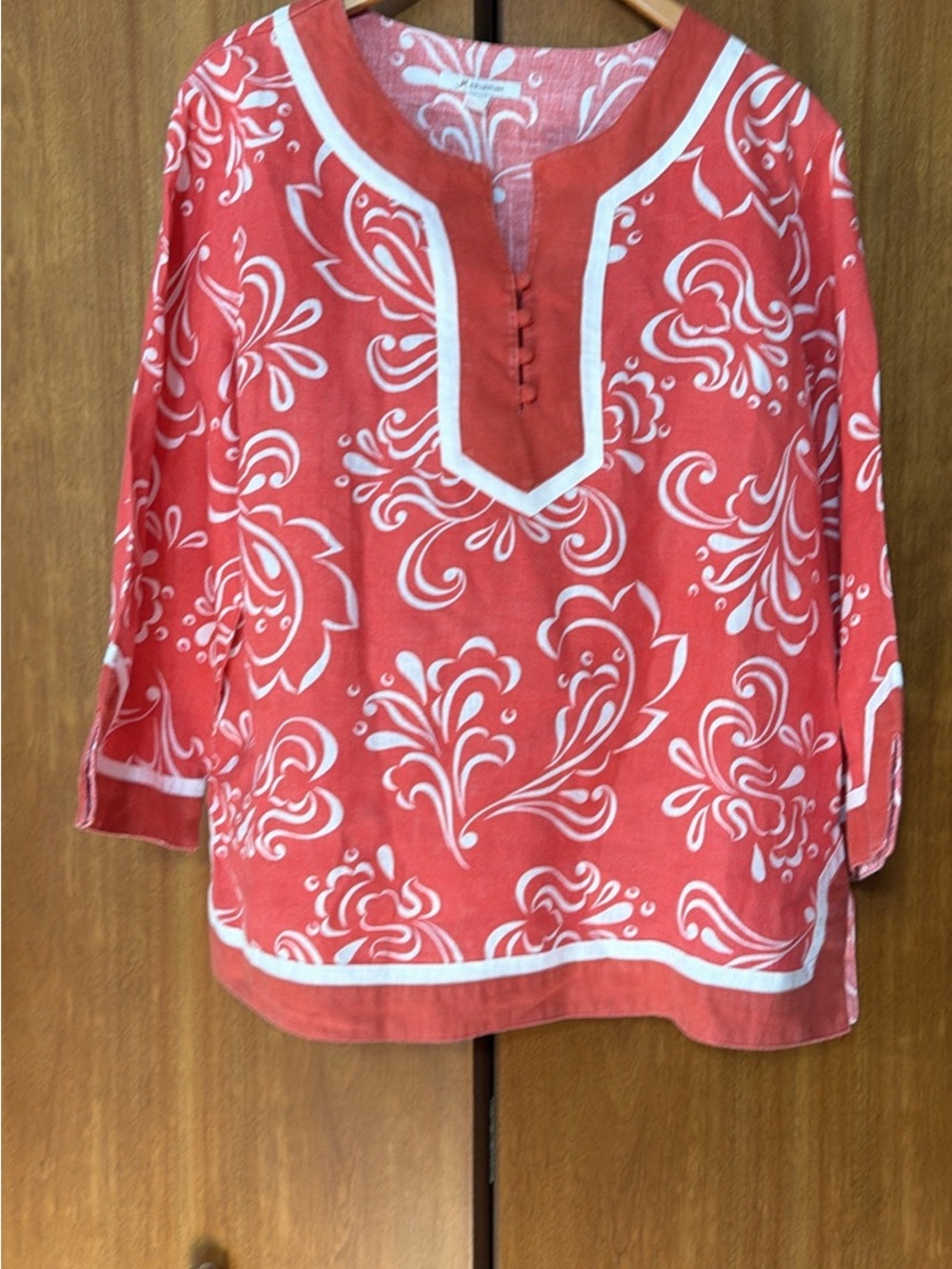 JM Collection Coral and White Floral Tunic
